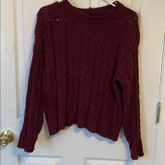 American Eagle Sweater 🦅 - Picture 1 of 4